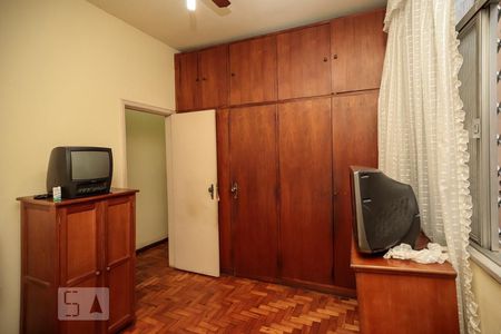 Suíte de casa à venda com 6 quartos, 250m² em Higienópolis, Rio de Janeiro
