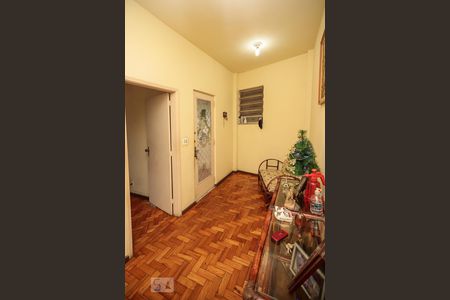 Hall de Entrada de casa à venda com 6 quartos, 250m² em Higienópolis, Rio de Janeiro