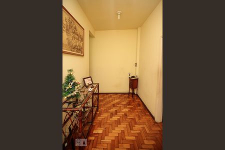 Hall de Entrada de casa à venda com 6 quartos, 250m² em Higienópolis, Rio de Janeiro