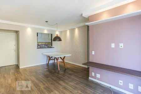 Sala de Estar de apartamento para alugar com 3 quartos, 72m² em Cidade dos Bandeirantes, São Paulo