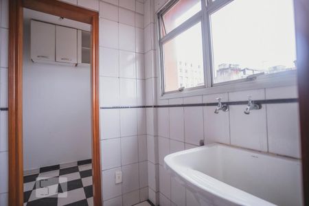 Apartamento à venda com 70m², 2 quartos e 1 vagaÁrea de Serviço
