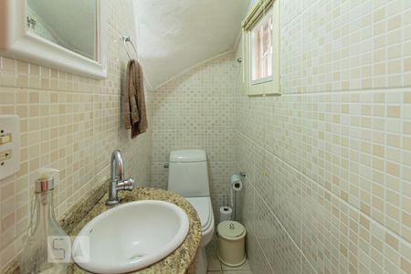 Casa à venda com 157m², 3 quartos e 3 vagasLavabo