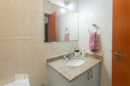 Casa à venda com 157m², 3 quartos e 3 vagasBanheiro