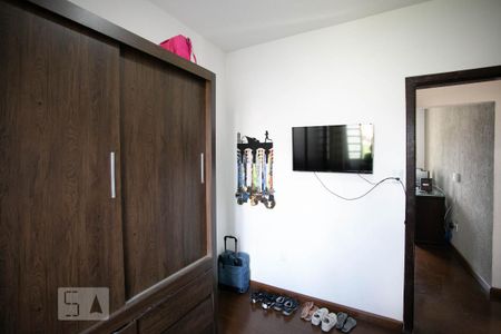 Casa à venda com 378m², 4 quartos e 5 vagasQuarto Suíte 1