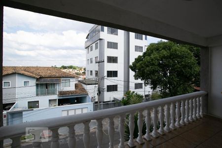 Casa à venda com 378m², 4 quartos e 5 vagasVaranda do Quarto Suite