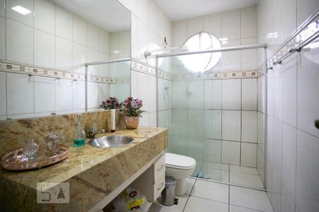 Casa à venda com 378m², 4 quartos e 5 vagasLavabo