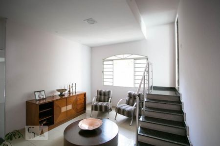 Sala de Estar de casa para alugar com 4 quartos, 378m² em Santa Amélia, Belo Horizonte