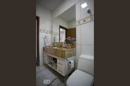 Casa à venda com 378m², 4 quartos e 5 vagasLavabo