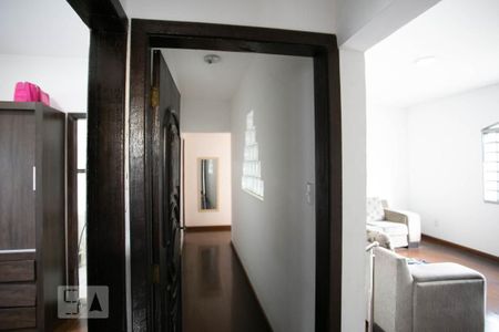 Casa à venda com 378m², 4 quartos e 5 vagasQuarto Suite 2