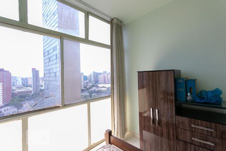 Quarto 1 de apartamento para alugar com 2 quartos, 57m² em Funcionários, Belo Horizonte