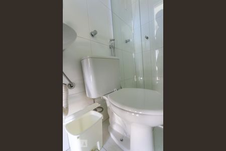 Apartamento para alugar com 57m², 2 quartos e sem vaga Apartamento para alugar com 57m², 2 quartos e sem vagaBanheiro da Suíte