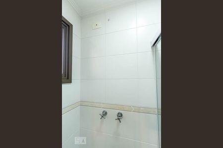 Apartamento para alugar com 130m², 3 quartos e 2 vagas Apartamento para alugar com 130m², 3 quartos e 2 vagasBanheiro da suíte 1