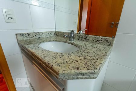 Apartamento para alugar com 130m², 3 quartos e 2 vagas Apartamento para alugar com 130m², 3 quartos e 2 vagasPia