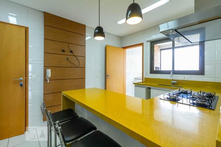 Apartamento para alugar com 130m², 3 quartos e 2 vagas Apartamento para alugar com 130m², 3 quartos e 2 vagasCozinha