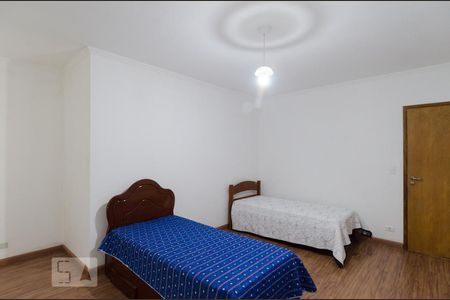 Casa à venda com 235m², 3 quartos e 2 vagas Casa à venda com 235m², 3 quartos e 2 vagasQuarto 3