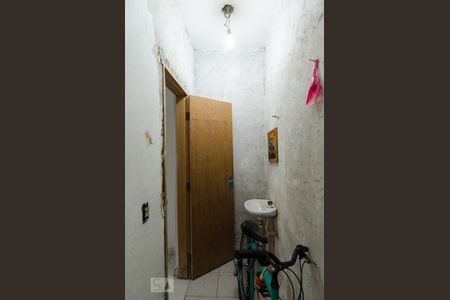 Casa à venda com 235m², 3 quartos e 2 vagas Casa à venda com 235m², 3 quartos e 2 vagasLavabo