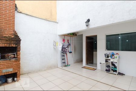 Casa à venda com 235m², 3 quartos e 2 vagas Casa à venda com 235m², 3 quartos e 2 vagasÁrea de serviço e churrasqueira