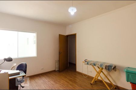 Casa à venda com 235m², 3 quartos e 2 vagas Casa à venda com 235m², 3 quartos e 2 vagasQuarto 2