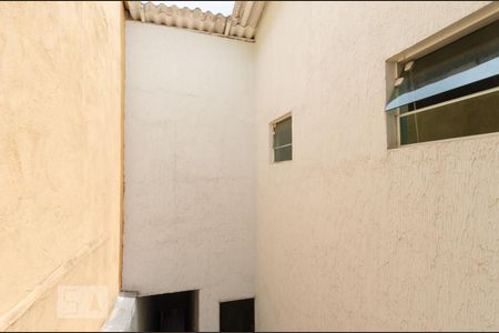 Casa à venda com 235m², 3 quartos e 2 vagas Casa à venda com 235m², 3 quartos e 2 vagasVista