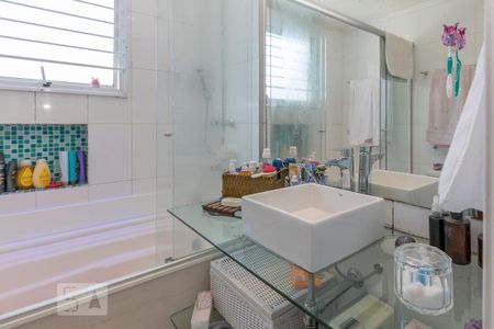 Apartamento à venda com 156m², 3 quartos e 3 vagas Apartamento à venda com 156m², 3 quartos e 3 vagasBanheiro da Suíte 1