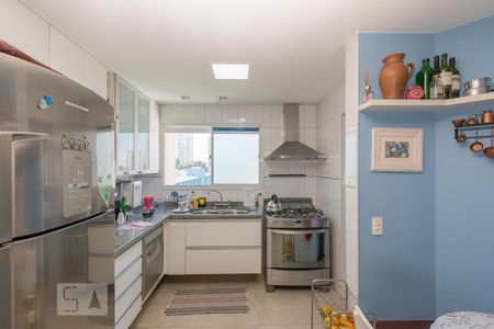 Apartamento à venda com 156m², 3 quartos e 3 vagas Apartamento à venda com 156m², 3 quartos e 3 vagasCozinha