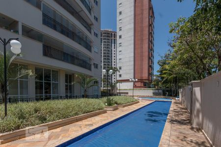 Apartamento à venda com 156m², 3 quartos e 3 vagas Apartamento à venda com 156m², 3 quartos e 3 vagasPiscina