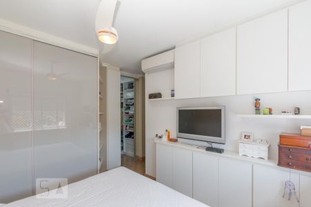 Apartamento à venda com 156m², 3 quartos e 3 vagas Apartamento à venda com 156m², 3 quartos e 3 vagasSuíte 1