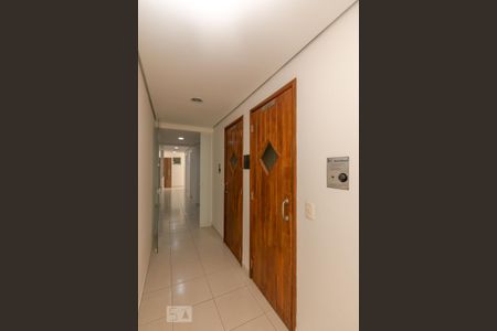 Apartamento à venda com 156m², 3 quartos e 3 vagas Apartamento à venda com 156m², 3 quartos e 3 vagasSauna