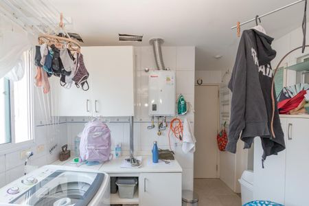 Apartamento à venda com 156m², 3 quartos e 3 vagas Apartamento à venda com 156m², 3 quartos e 3 vagasLavanderia