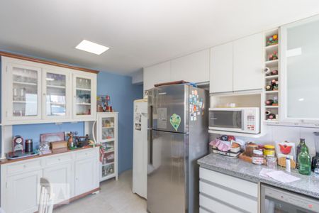 Apartamento à venda com 156m², 3 quartos e 3 vagas Apartamento à venda com 156m², 3 quartos e 3 vagasCozinha