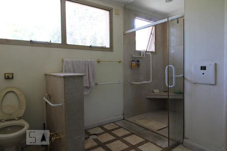 Banheiro da suíte 1 de casa à venda com 5 quartos, 750m² em Brooklin Paulista, São Paulo