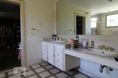 Banheiro da suíte 1 de casa à venda com 5 quartos, 750m² em Brooklin Paulista, São Paulo