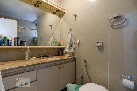 Apartamento à venda com 140m², 4 quartos e 1 vagaBanheiro Social