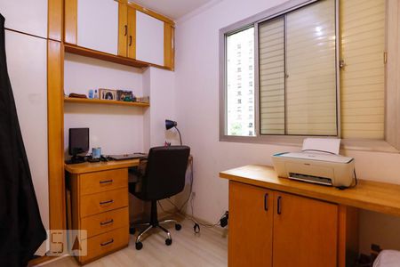Apartamento à venda com 140m², 4 quartos e 1 vagaQuarto 2