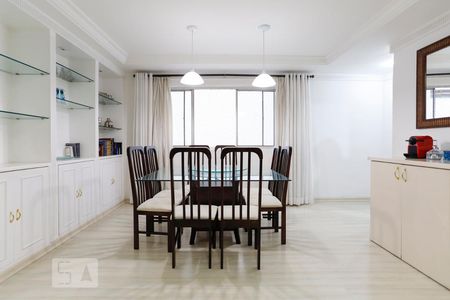 Apartamento à venda com 140m², 4 quartos e 1 vagaSala