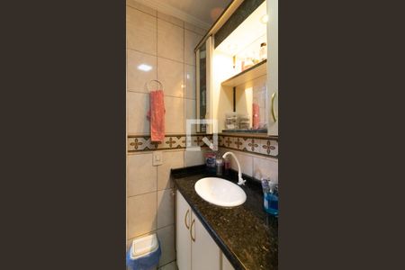 Casa à venda com 70m², 2 quartos e 1 vaga Casa à venda com 70m², 2 quartos e 1 vagaBanheiro