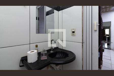 Casa à venda com 70m², 2 quartos e 1 vaga Casa à venda com 70m², 2 quartos e 1 vagaBanheiro de serviço