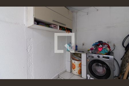 Casa à venda com 70m², 2 quartos e 1 vaga Casa à venda com 70m², 2 quartos e 1 vagaÁrea de Serviço