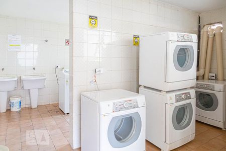 Apartamento para alugar com 42m², 1 quarto e 1 vaga Apartamento para alugar com 42m², 1 quarto e 1 vagaÁrea comum - Lavanderia