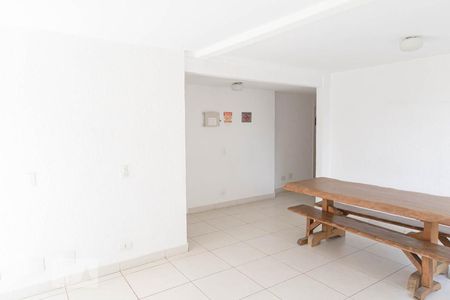 Apartamento para alugar com 42m², 1 quarto e 1 vaga Apartamento para alugar com 42m², 1 quarto e 1 vagaÁrea comum - Salão de festas