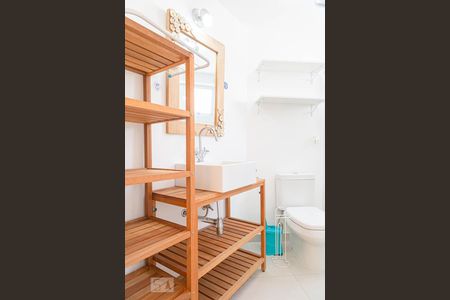 Apartamento para alugar com 42m², 1 quarto e 1 vaga Apartamento para alugar com 42m², 1 quarto e 1 vagaBanheiro