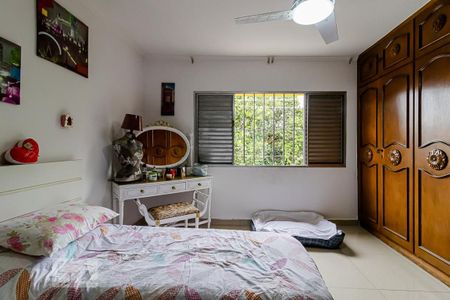 Casa à venda com 225m², 3 quartos e 2 vagasQuarto 1