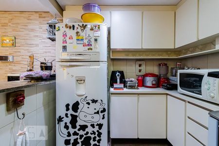 Casa à venda com 225m², 3 quartos e 2 vagasCozinha