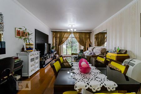 Sala de casa à venda com 3 quartos, 225m² em Vila Mariana, São Paulo