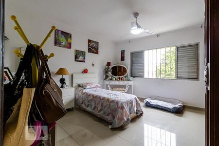 Casa à venda com 225m², 3 quartos e 2 vagasQuarto 1