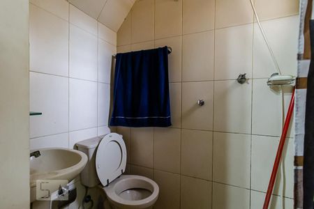 Casa à venda com 225m², 3 quartos e 2 vagasBanheiro de Serviço