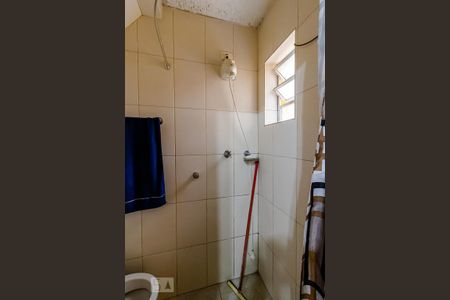 Casa à venda com 225m², 3 quartos e 2 vagasBanheiro de Serviço