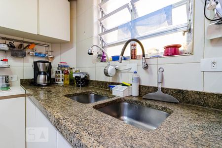 Casa à venda com 225m², 3 quartos e 2 vagasCozinha