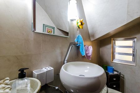 Casa à venda com 225m², 3 quartos e 2 vagasLavabo