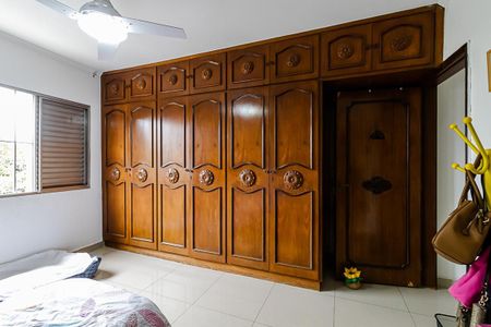 Casa à venda com 225m², 3 quartos e 2 vagasQuarto 1